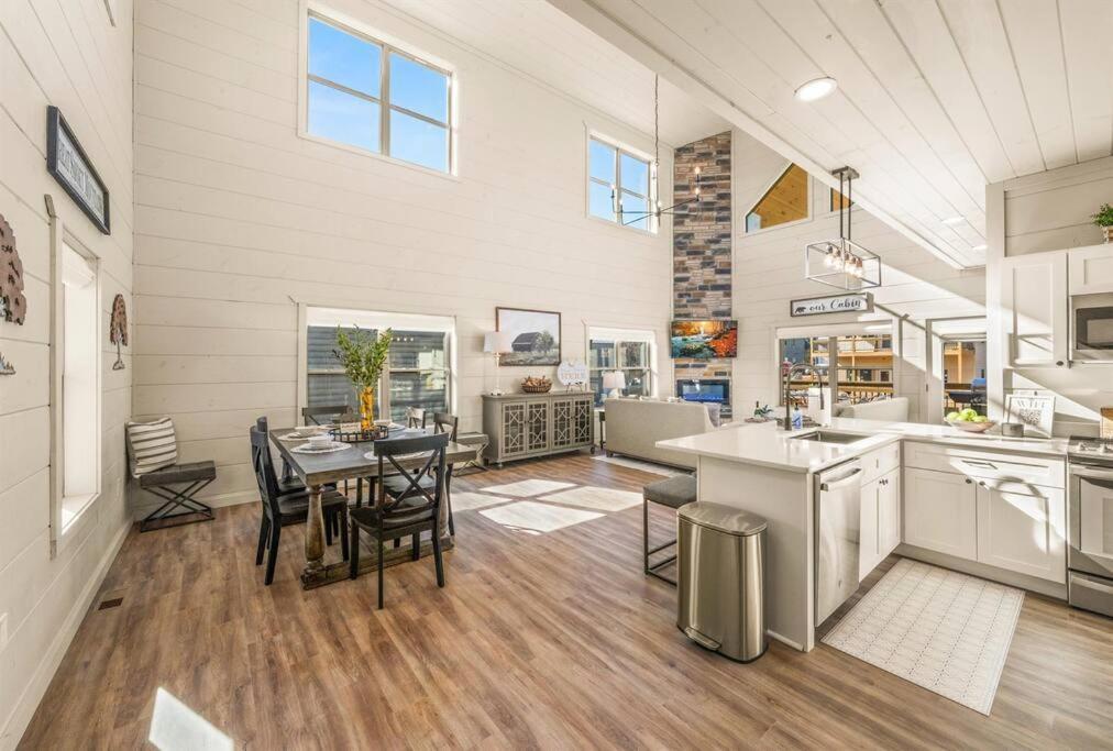 Smoky Fun Cabin Pigeon Forge Bagian luar foto