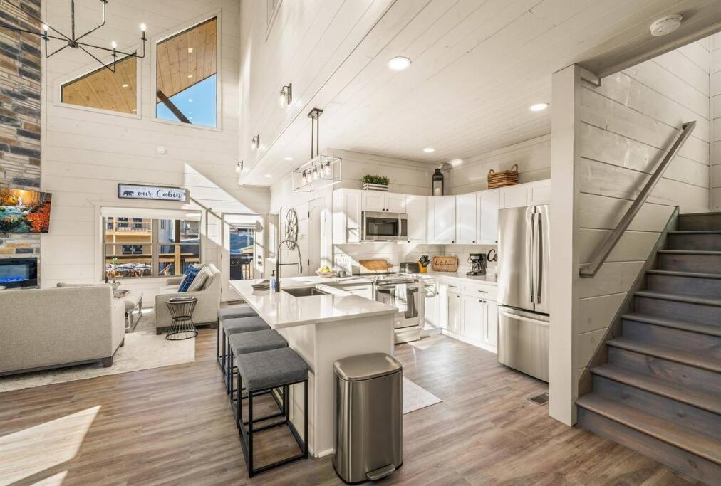 Smoky Fun Cabin Pigeon Forge Bagian luar foto